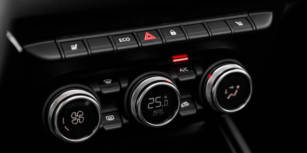 Jakie jest znaczenie kontrolek w Seat Leon?
